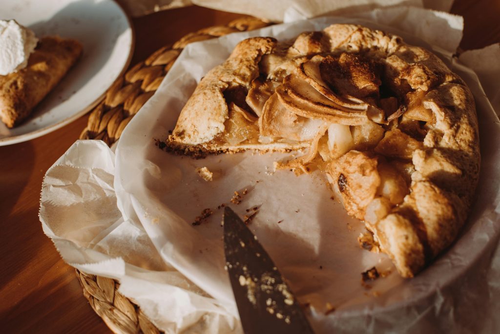 One-Bowl Apple Cinnamon Cake